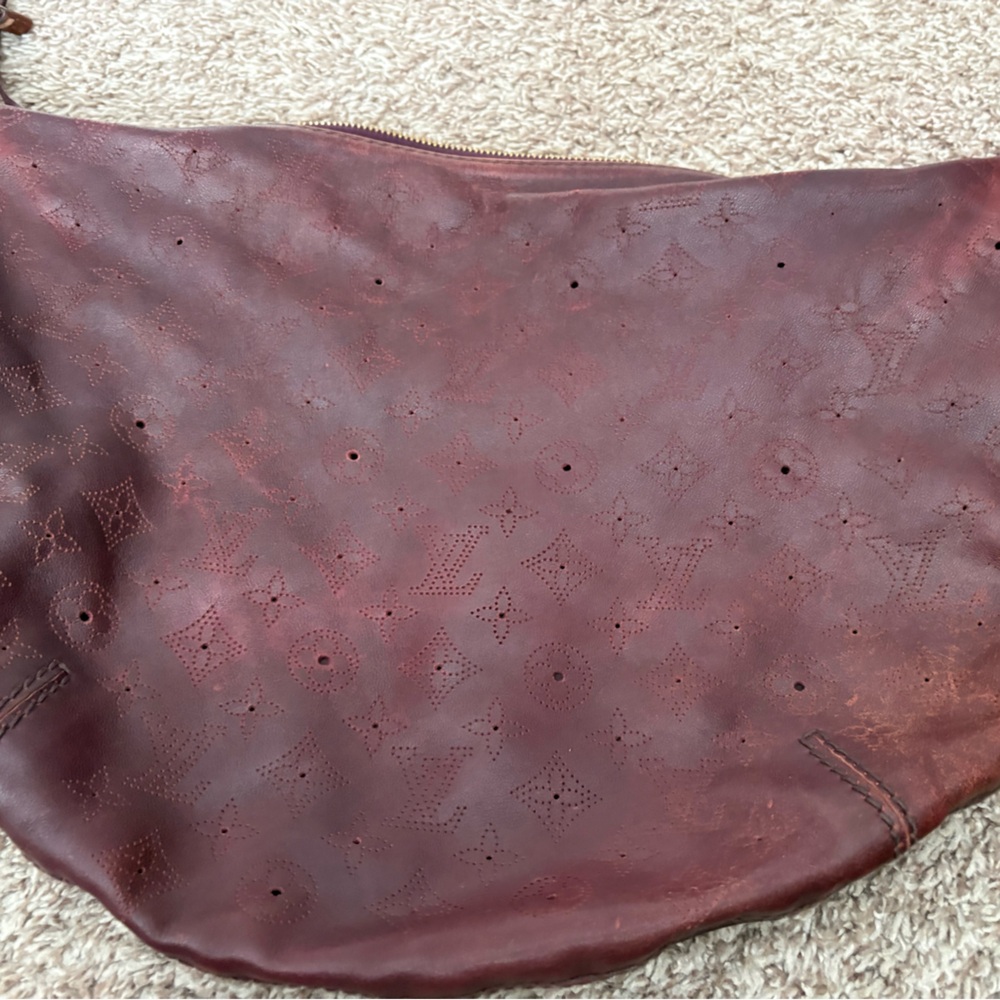 Louis Vuitton Onatah (for repair)